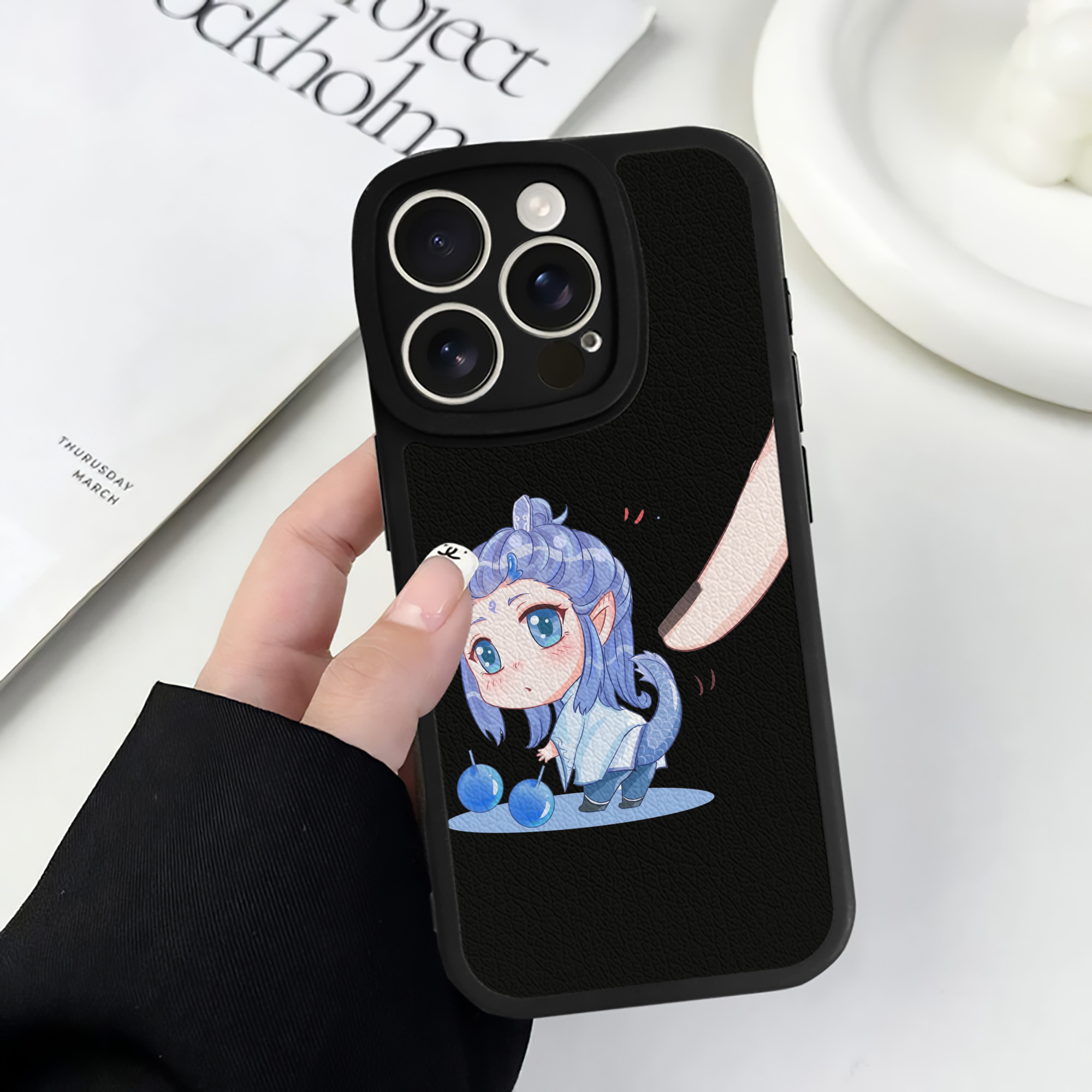 （画像用） Ne Zha 2 ナタ 魔童の大暴れ 【iPhone 16シリーズ対応】シリコンスマホケース（レザー調） 材質：シリコン